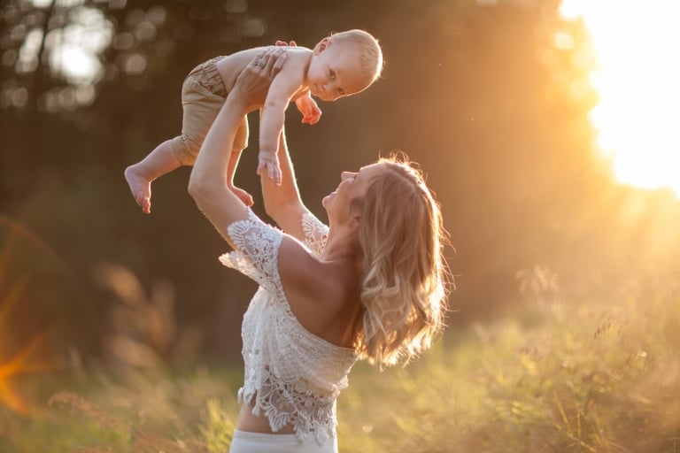 fun pose for a relaxed family photo session near Edmonton