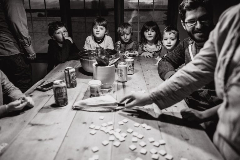 kids watch adults play Bananagram
